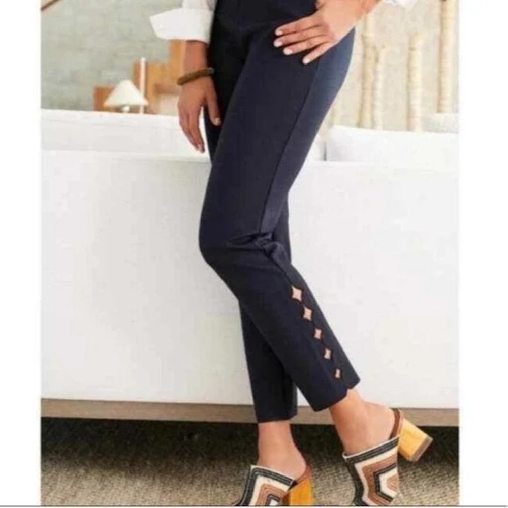 𝅺Soft Surroundings Petites Sadie Scalloped Ankle Pants